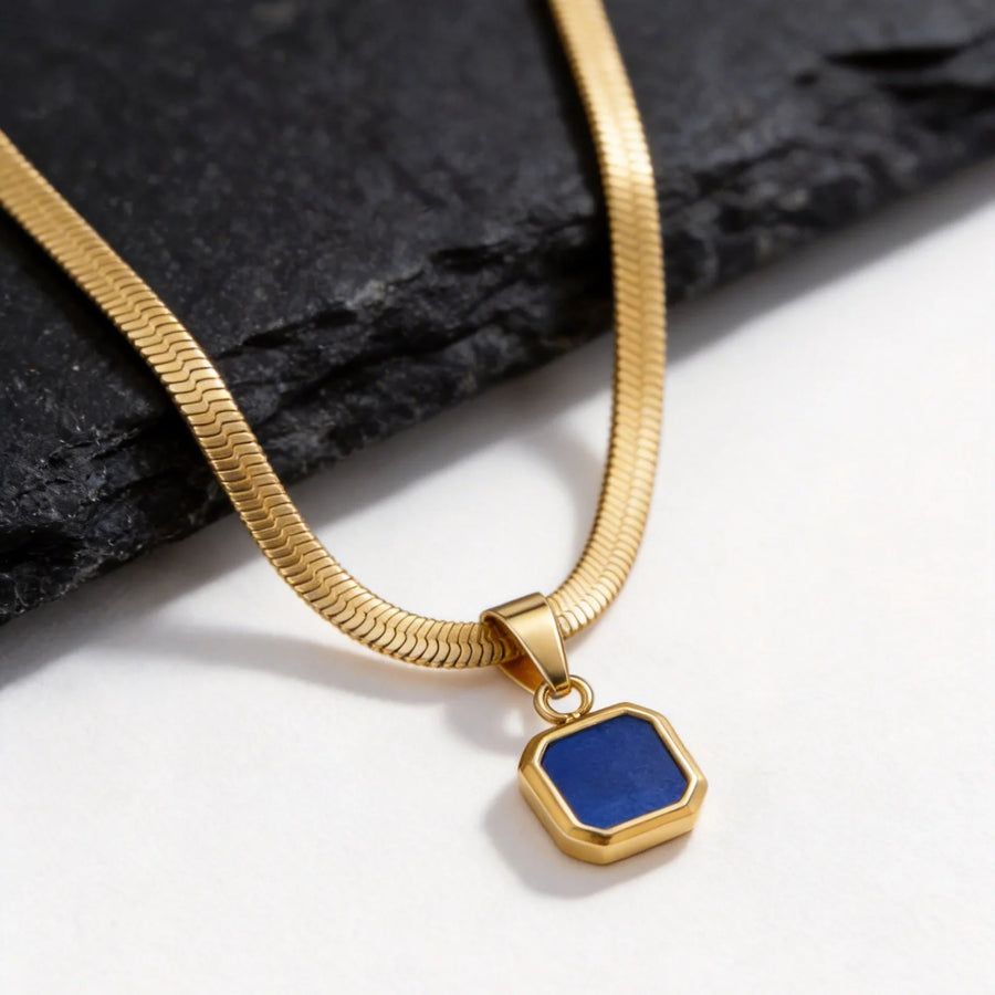 Léo | Collier Pendentif Pierre Naturelle Carrée