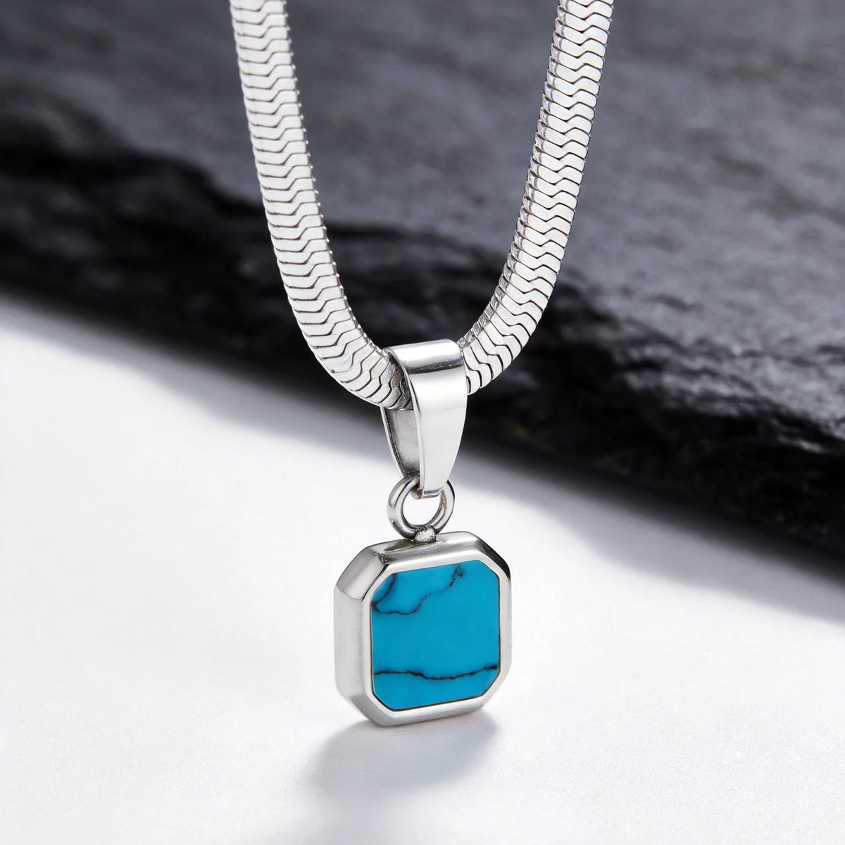 Léo | Collier Pendentif Pierre Naturelle Carrée - Modèle PN-2367S04