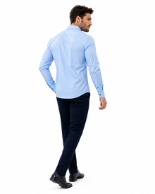 Léo | Chemise Homme Extensible Coupe Slim Infroissable - Bleu Ciel